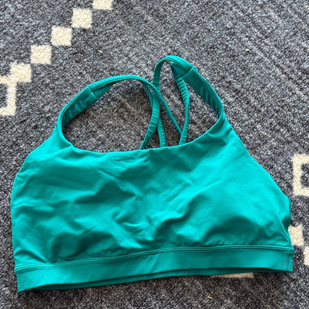 Women's lululemon sports Bra